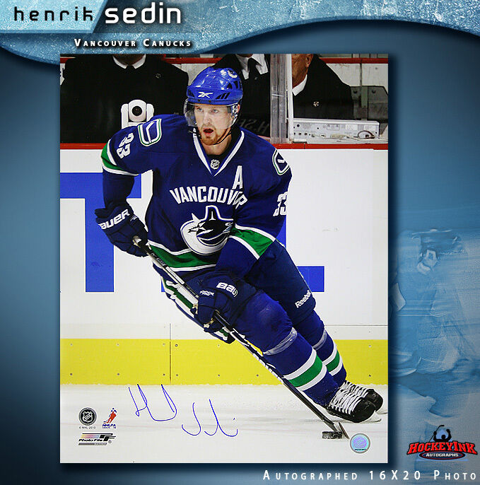 HENRIK SEDIN SIGNED Vancouver Canucks 16X20 Photo