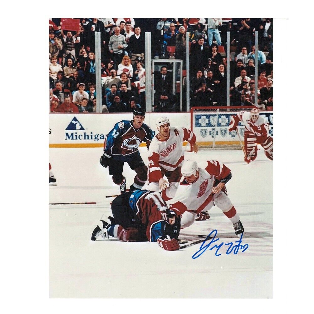 DARREN MCCARTY Signed Detroit Red Wings 8x10 Fight Photo - 70373B