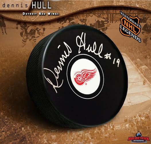 DENNIS HULL Signed Detroit Red Wings Puck - Chicago Blackhawks Legend