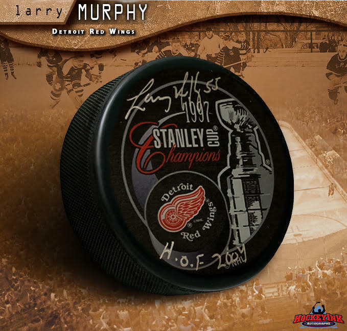 LARRY MURPHY Signed 1997 Stanley Cup Champions Detroit Red Wings Puck