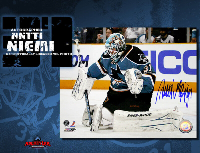 ANTTI NIEMI Signed San Jose Sharks 8x10 Photo 70325