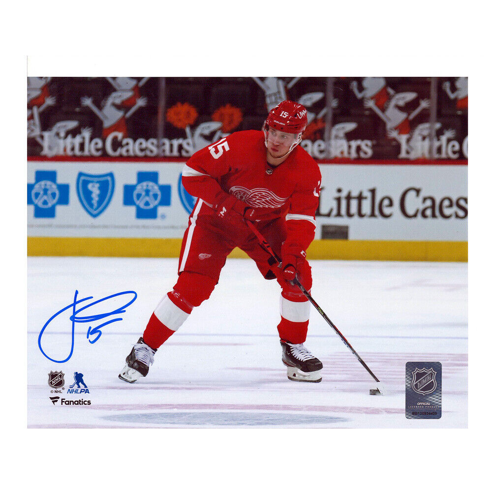 JAKUB VRANA Autographed Detroit Red Wings 8 x 10 Photo - 70320