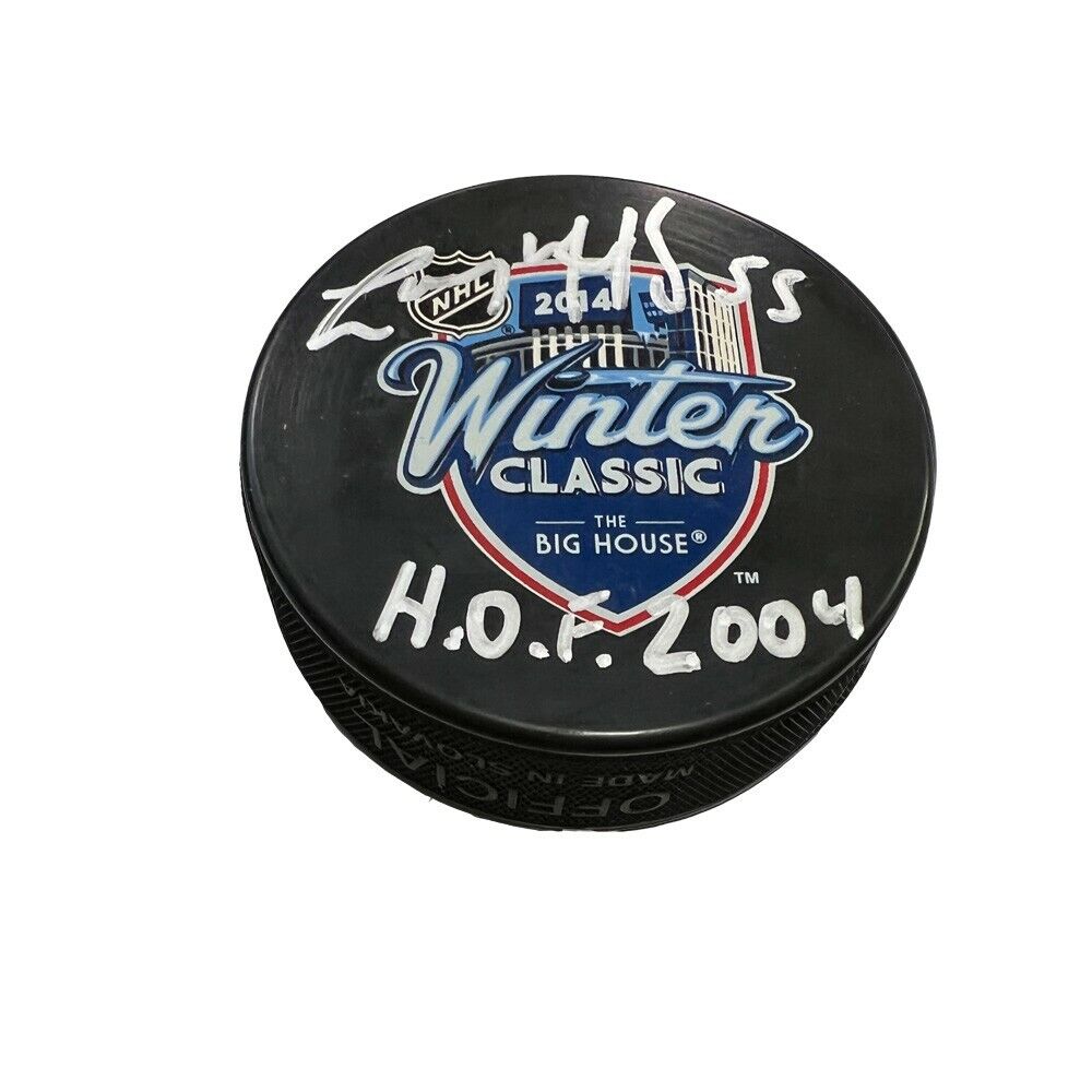 LARRY MURPHY Signed 2014 Winter Classic Puck - HOF 2004