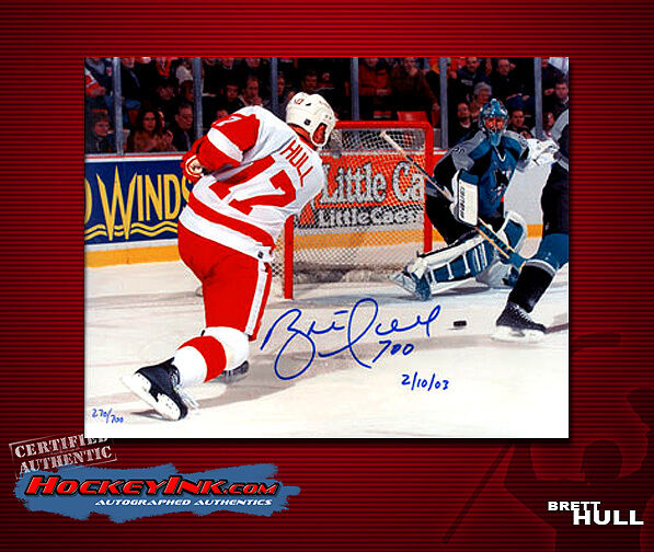 Brett Hull "700" SIGNED & Inscribed Detroit Red Wings 8 x 10 Photo -70058