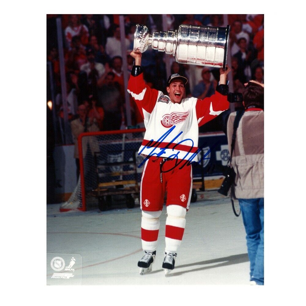 MATHIEU DANDENAULT Signed Detroit Red Wings 8 x 10 Photo W/ Stanley Cup - 70521
