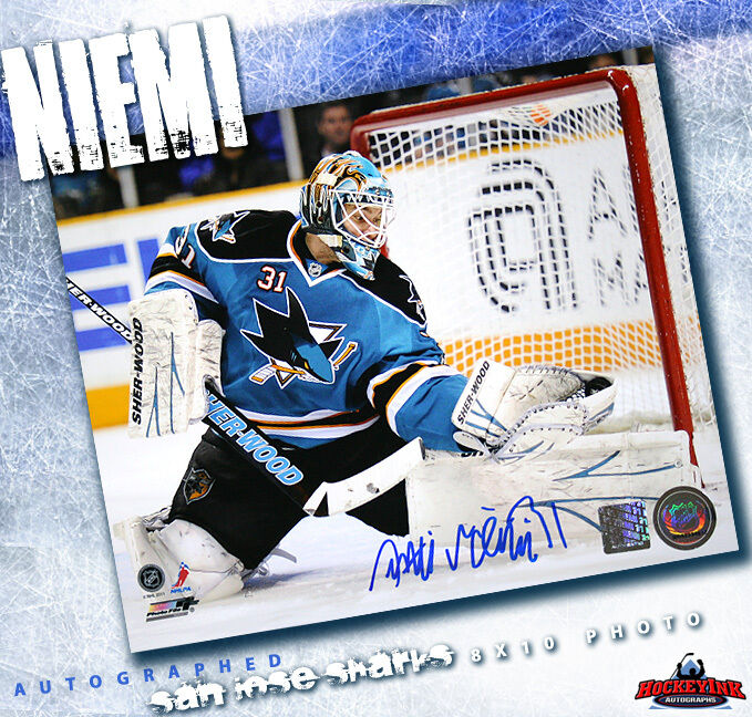 ANTTI NIEMI Signed San Jose Sharks 8X10 Photo 70042