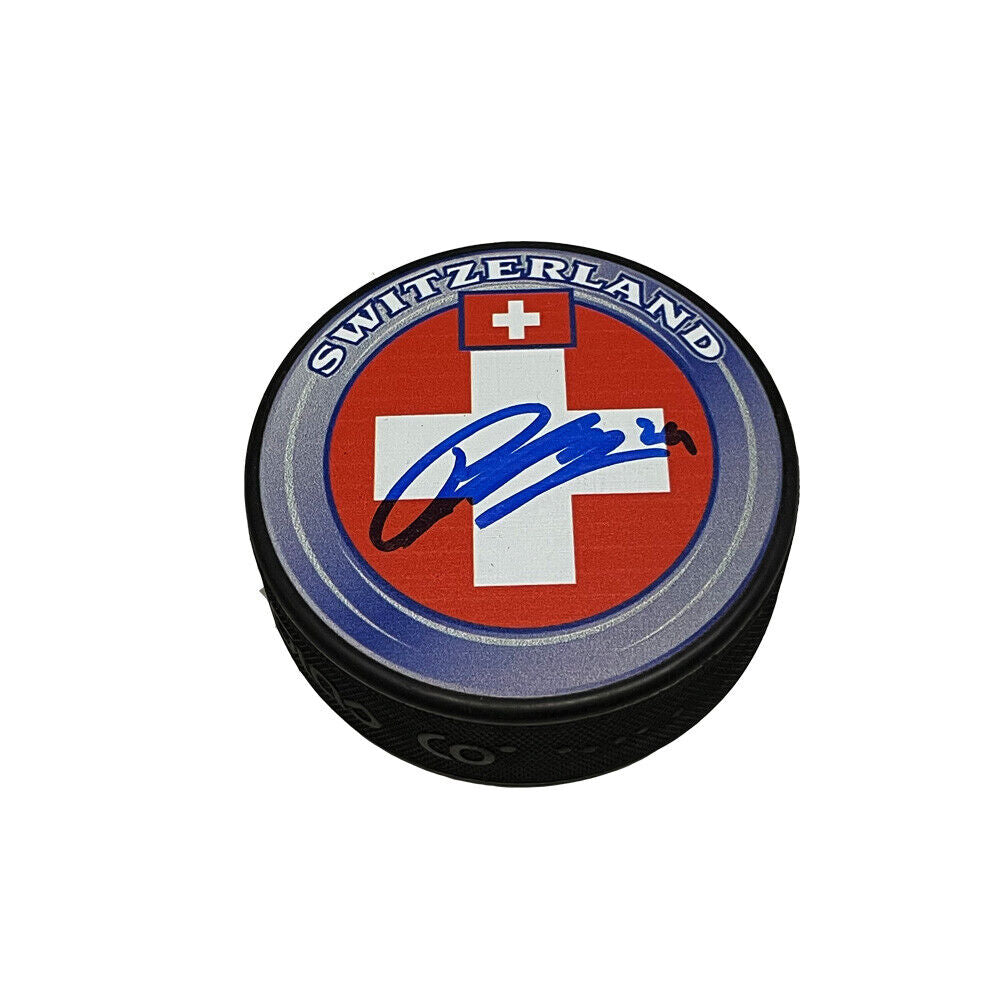 PIUS SUTER Signed Team Switzerland Puck
