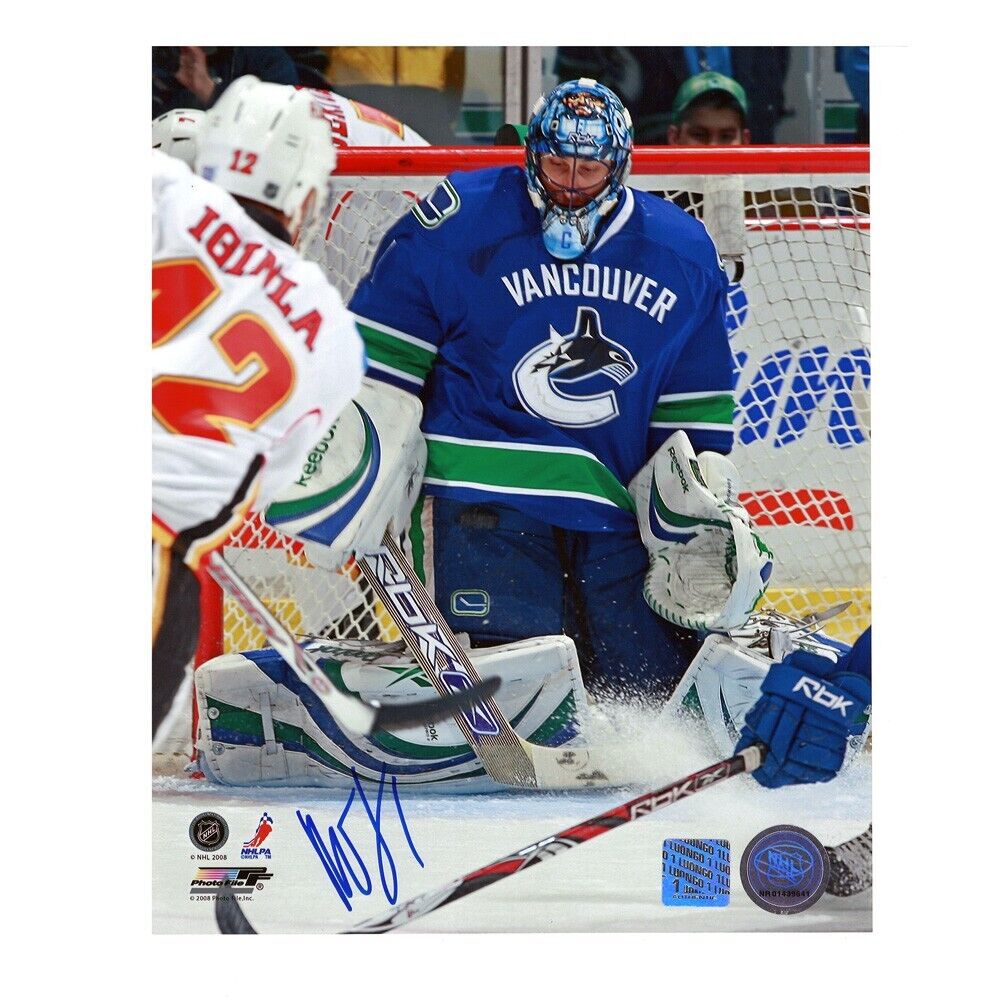 ROBERTO LUONGO Signed Vancouver Canucks 8 x 10 Photo - 70541