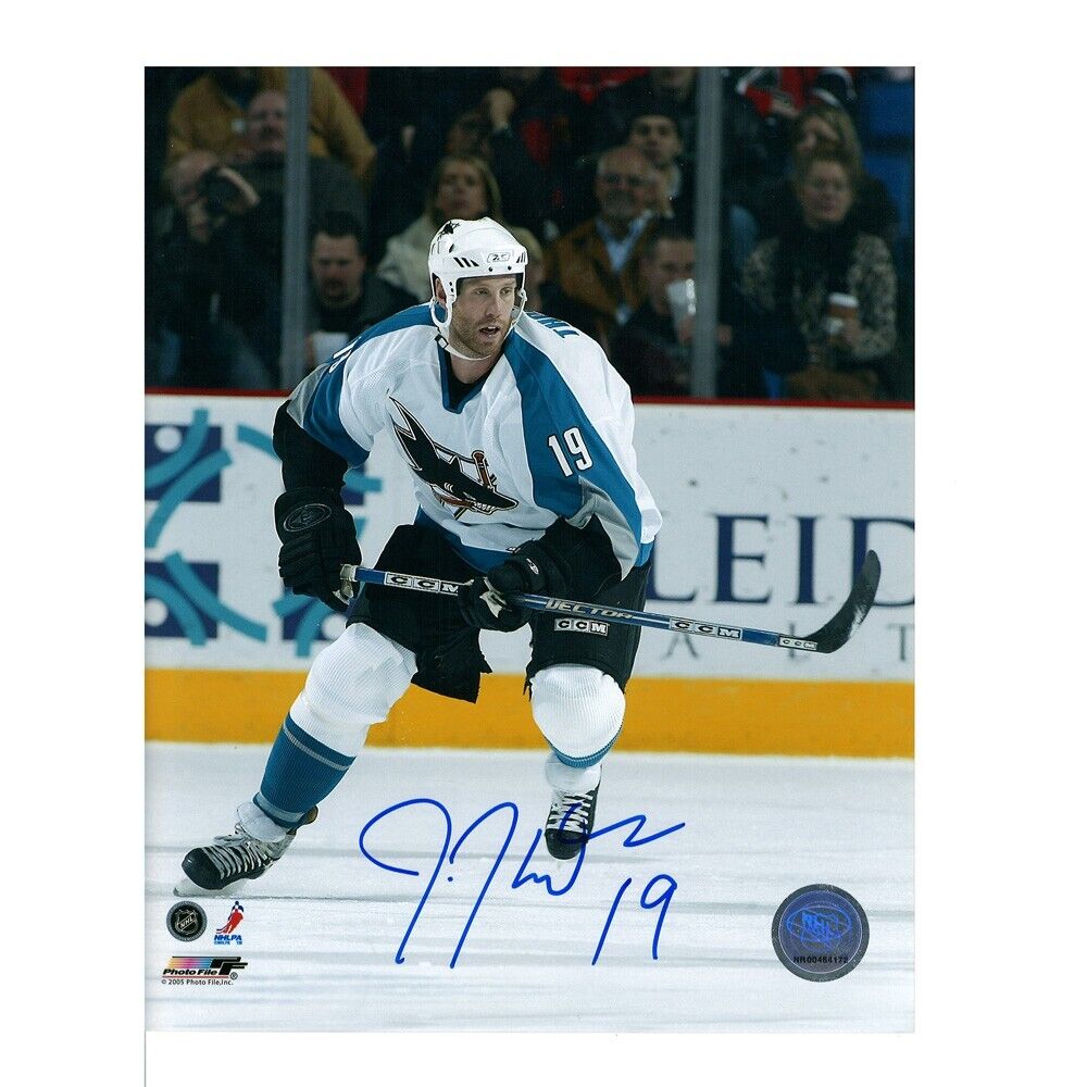 JOE THORNTON Signed San Jose Sharks 8 x 10 Photo - 70629
