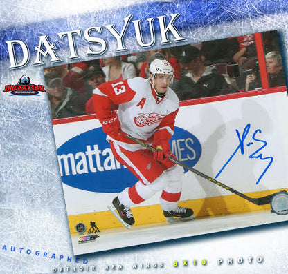 PAVEL DATSYUK Signed Detroit Red Wings 8x10 Photo - 70172