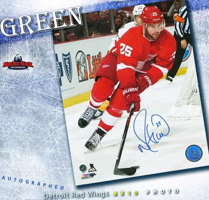 MIKE GREEN Autographed Detroit Red Wings 8x10 Photo - 70301