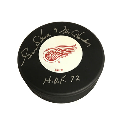 GORDIE HOWE Signed Detroit Red Wings Puck "Mr. Hockey" and HOF