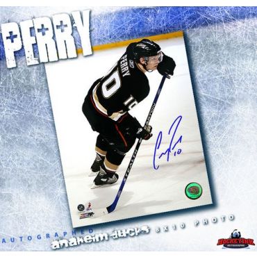 Corey Perry Anaheim Ducks Autographed 8 x 10 photo