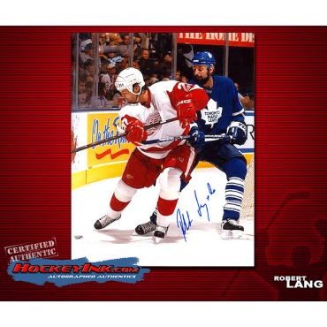 Robert Lang Red Wings 8 x 10 Autographed Photo