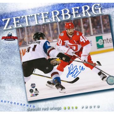 Henrik Zetterberg Detroit Red Wings 2016 Stadium Series 8 x 10 Autographed Photo