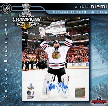 Antti Niemi with Stanley Cup Chicago Blackhawks 8 x 10 Autographed Photo