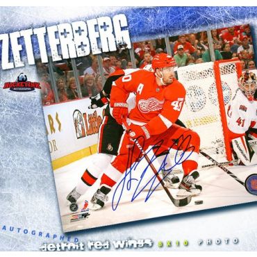 Henrik Zetterberg Detroit Red Wings 8 x 10 Autographed Photo