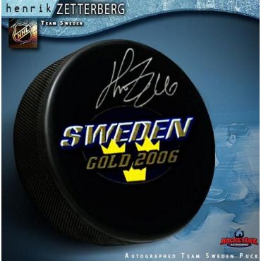Henrik Zetterberg Autographed   Centennial Classic Puck  Detroit Red Wings 