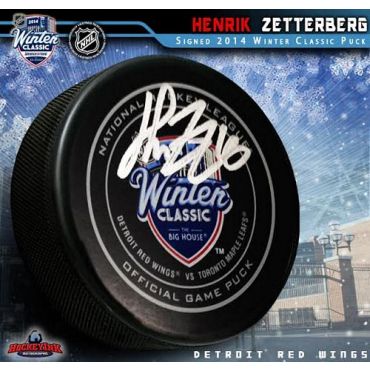 Henrik Zetterberg Autographed 2015 NHL Winter Classic Official Game Puck
