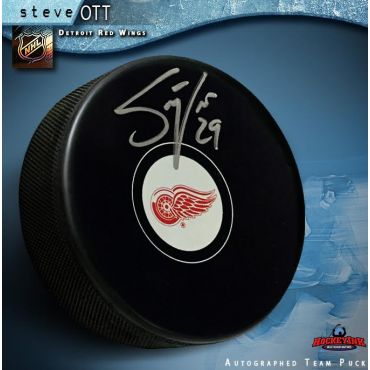 Steve Ott Autographed Detroit Red Wings Hockey Puck